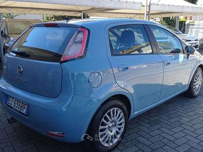 Fiat Punto 5p 1.3 mjt 16v Street 75cv Blu/Azzurro usata Ciriè