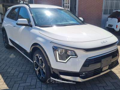 Kia Niro Tri-Fuel 1.6 GDi DCT HEV GPL Style PREZZO REALE Bianco usata Ciriè