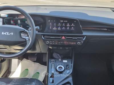 Kia Niro Tri-Fuel 1.6 GDi DCT HEV GPL Style PREZZO REALE Bianco usata Ciriè