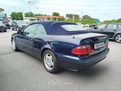Mercedes-Benz CLK Kompressor cat Cabrio Elegance Blu/Azzurro usata Spinea