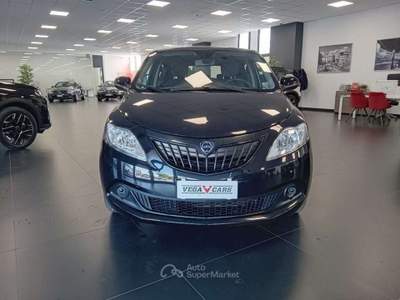 Lancia Ypsilon 1.0 FireFly 5 porte S&S Hybrid Oro Nero usata Spinea