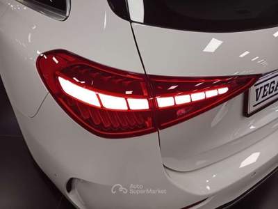 Mercedes-Benz Classe C d Mild hybrid S.W. AMG Line Premium Plus Bianco usata Spinea