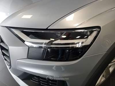 Audi Q8 55 TFSI quattro Sport 22" - PELLE- TETTO - PROMO!! Argento usata Spinea