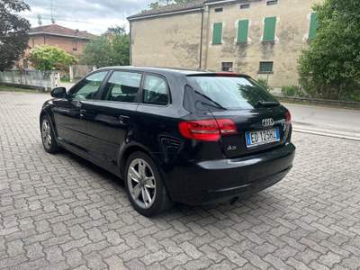 Audi A3 1.6 tdi OK NEOPATENTATO Nero usata Guastalla