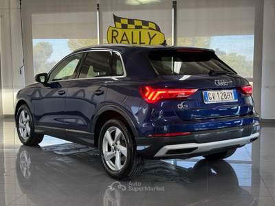 Audi Q3 Audi Q3 2.0 35 TDI Identity Black #8438 Blu/Azzurro usata CRISPIANO