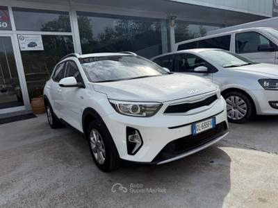 Kia Stonic Kia Stonic 1.2 dpi Style s/Navi Pack gpl 82cv Bianco usata Terranuova Bracciolini Kia Stonic Kia Stonic 1.2 dpi Style s/Navi Pack gpl 82cv Bianco usata Terranuova Bracciolini