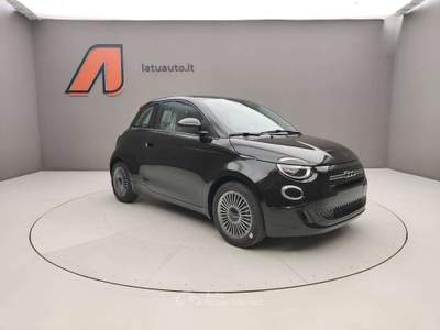 Fiat 500 1.0 65CV HYBRID ICON Bianco usata Voghera