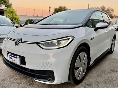 Volkswagen ID.3 58 kWh,Tetto panoramico,LED ambiete,Full LED,ecc. Bianco usata San Michele Salentino
