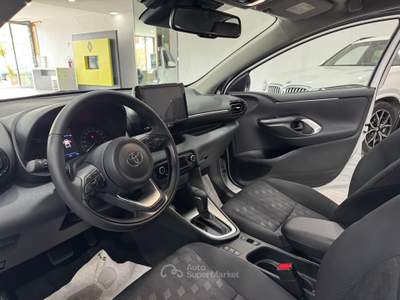 Toyota Yaris 1.5 Active 115cv KM0 Bianco usata Pozzuoli