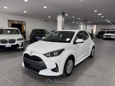 Toyota Yaris 1.5 Active 115cv KM0 Bianco usata Pozzuoli