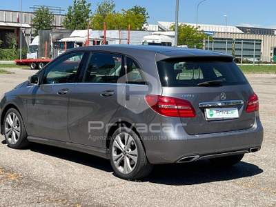 Mercedes-Benz Classe B MERCEDES B 180 d Automatic Premium Grigio usata Carpi