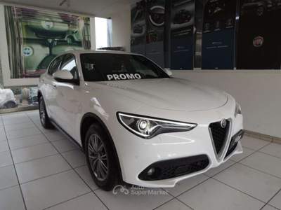 Alfa Romeo Stelvio 2.2 Turbodiesel 160 CV AT8 RWD Super Business Bianco usata Venezia