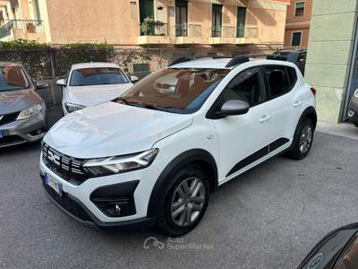 Dacia Sandero Stepway 1.0 TCe 90 CV Expression Bianco usata Genova