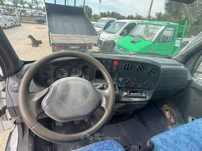Iveco Daily ribaltabile 35c9 turbo - 2.8 - usata San Michele Salentino