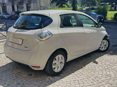 Renault ZOE Life R90 22 Kwh Bianco usata Novara