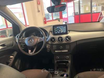 Mercedes-Benz Classe B B 200 Sport AUTOMATIC Bianco usata Roma
