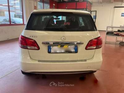 Mercedes-Benz Classe B B 200 Sport AUTOMATIC Bianco usata Roma
