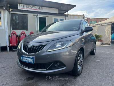 Lancia Ypsilon 1.0 FireFly 70cv Hybrid Gold Plus Grigio usata Nocera Inferiore