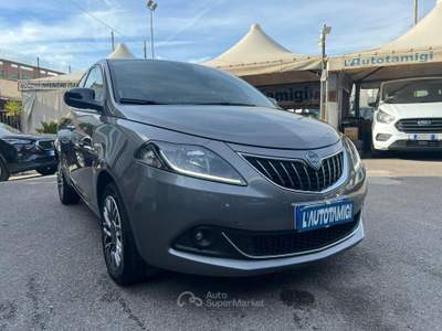 Lancia Ypsilon 1.0 FireFly 70cv Hybrid Gold Plus Grigio usata Nocera Inferiore