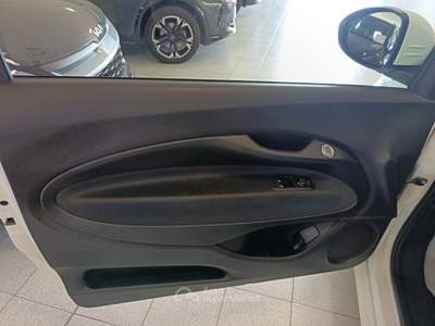 Fiat 500 500e 42 kWh Bianco usata Villaga