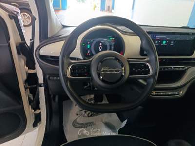 Fiat 500 500e 42 kWh Bianco usata Villaga