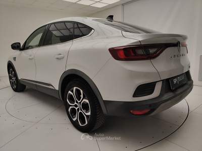 Renault Arkana 1.6 E-Tech full hybrid E-Tech Engineered 145cv Bianco usata Erba