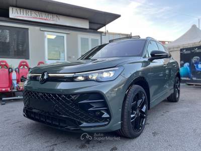 Volkswagen Tiguan Tiguan 2.0 TDI 150 CV DSG R-Line Verde usata Nocera Inferiore