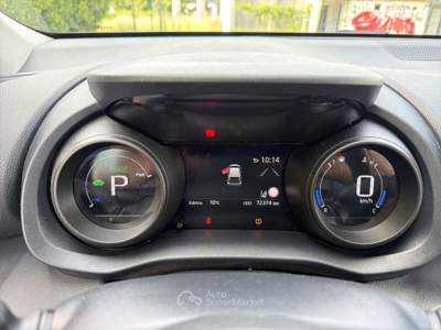 Toyota Yaris Hybrid Trend MY22 Grigio usata Varese