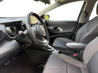 Toyota Yaris Hybrid Trend MY22 Grigio usata Varese