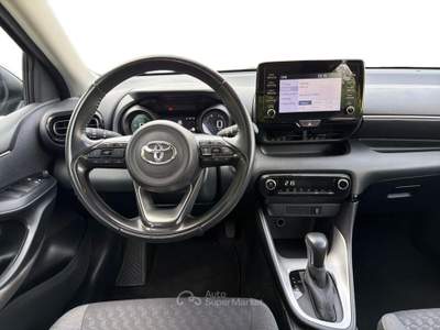 Toyota Yaris Hybrid Trend MY22 Grigio usata Varese