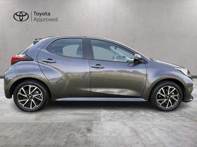 Toyota Yaris Hybrid Trend MY22 Grigio usata Varese