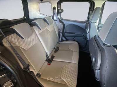 Ford Tourneo Courier 1.5 TDCI 75CV Titanium Grigio usata MONOPOLI