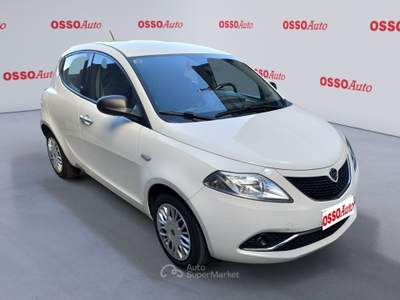 Lancia Ypsilon 1.2 BENZINA 69 HP GOLD NEOPATENTATI Bianco usata Udine
