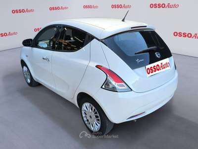 Lancia Ypsilon 1.2 BENZINA 69 HP GOLD NEOPATENTATI Bianco usata Udine