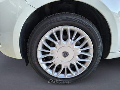 Lancia Ypsilon 1.2 BENZINA 69 HP GOLD NEOPATENTATI Bianco usata Udine