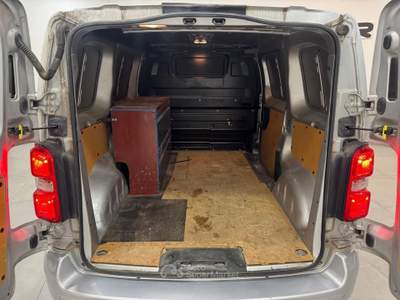 Peugeot Expert 2.0 BlueHDi 120 pl-tn furgone coibentato premium standard Grigio usata Caresanablot