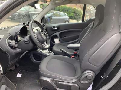 Smart ForTwo 70 1.0 52kW passion twinamic - Blocca Ora! Nero usata Ciampino
