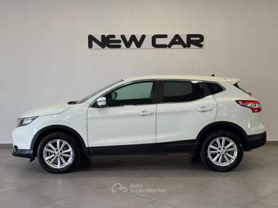 Nissan Qashqai 1.5 dCi Tekna (81 kw ) Bianco usata Caresanablot