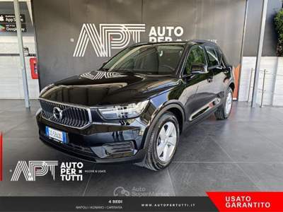 Volvo XC40 XC40 1.5 T2 Momentum my21 Nero usata Napoli