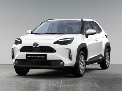 Toyota Yaris Cross Yaris Cross 1.5h Active fwd 115cv e-cvt Bianco usata Varedo