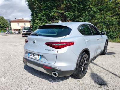 Alfa Romeo Stelvio 2.2 Turbo Diesel 190CV Business AT8 Q4 Grigio usata Bagni di Lucca