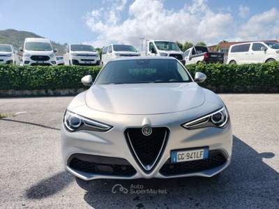 Alfa Romeo Stelvio 2.2 Turbo Diesel 190CV Business AT8 Q4 Grigio usata Bagni di Lucca