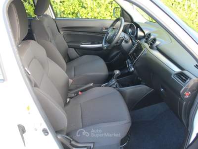 Suzuki Swift 1.2 Hybrid Top CVT 2WD Bianco usata Cuneo