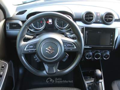 Suzuki Swift 1.2 Hybrid Top CVT 2WD Bianco usata Cuneo