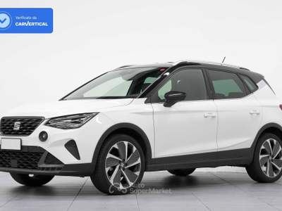 Seat Arona 1.0 ecotsi FR 110cv dsg Bianco usata Cantù