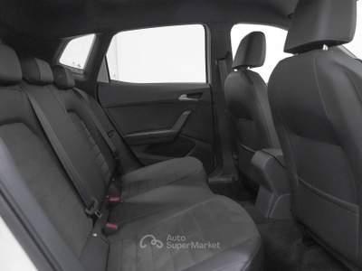 Seat Arona 1.0 ecotsi FR 110cv dsg Bianco usata Cantù