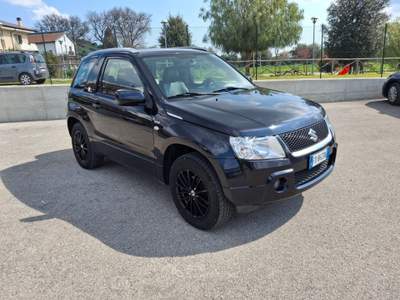 Suzuki Grand Vitara 1.9 DDIS 3 porte 4x4 Nero usata CASTELLALTO
