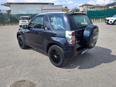 Suzuki Grand Vitara 1.9 DDIS 3 porte 4x4 Nero usata CASTELLALTO