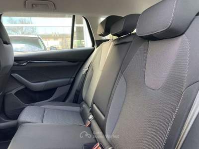 Skoda Octavia 2.0 TDI EVO SCR DSG Wagon Sportline Nero usata Rivignano Teor