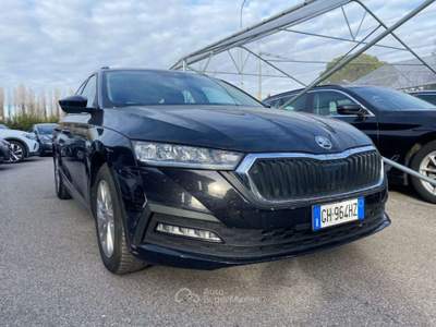 Skoda Octavia 2.0 TDI EVO SCR DSG Wagon Sportline Nero usata Rivignano Teor